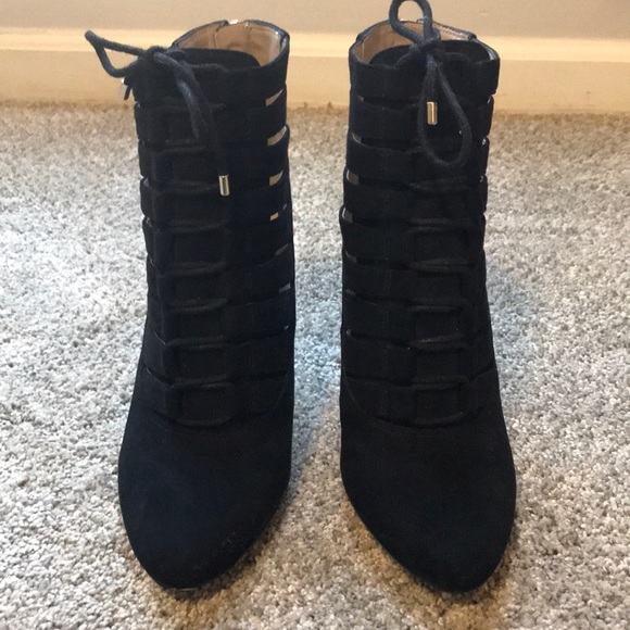 BCBG Generation black heeled booties - Picture 2 of 4